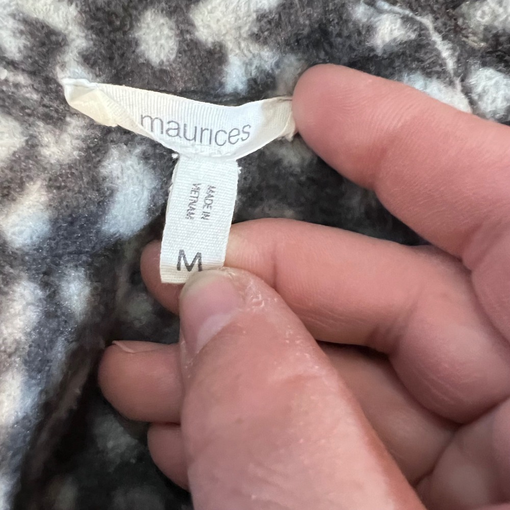 Maurices Fleece Shacket Womens Medium Gray Leopard Print Button Up Soft Cozy